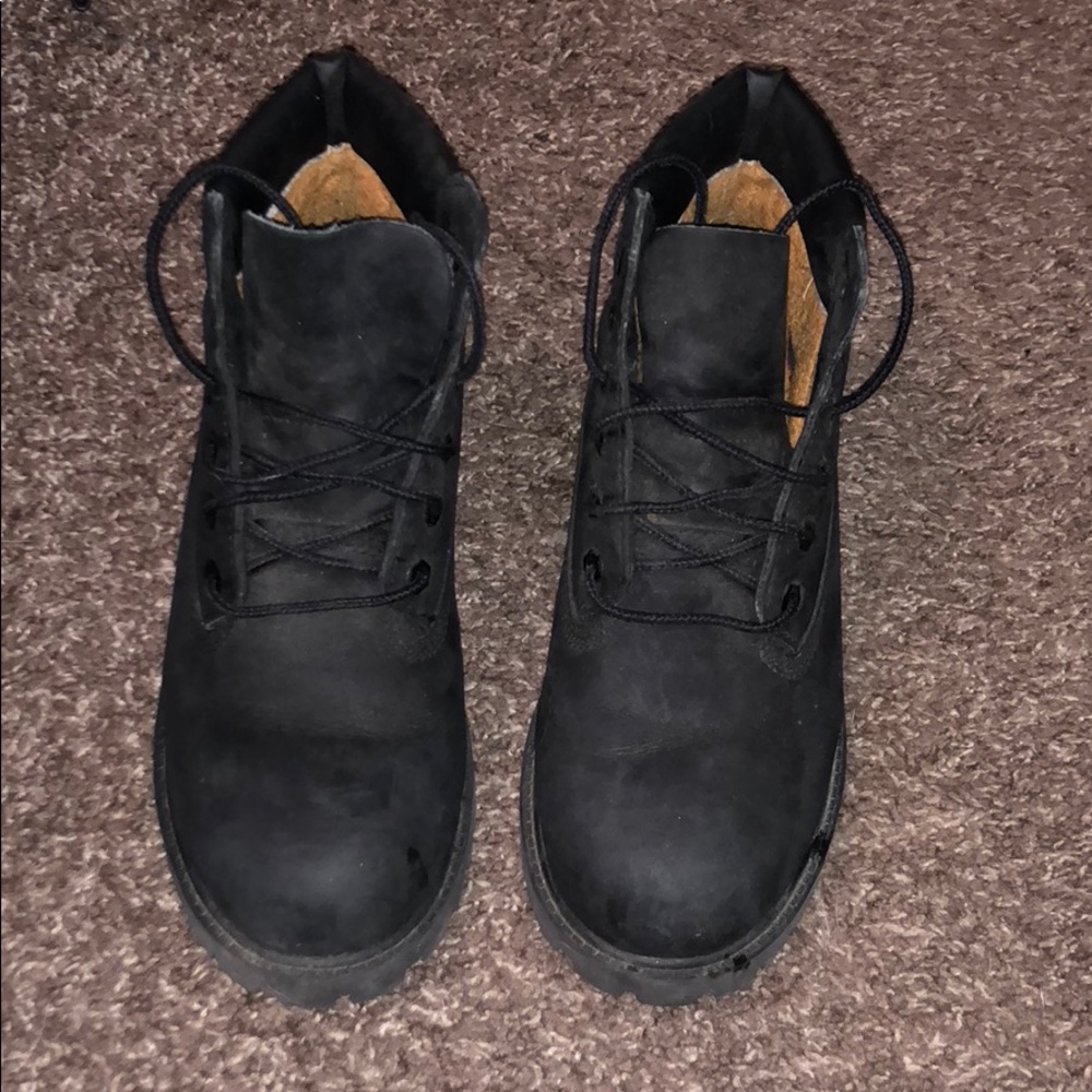 Black timberland boots